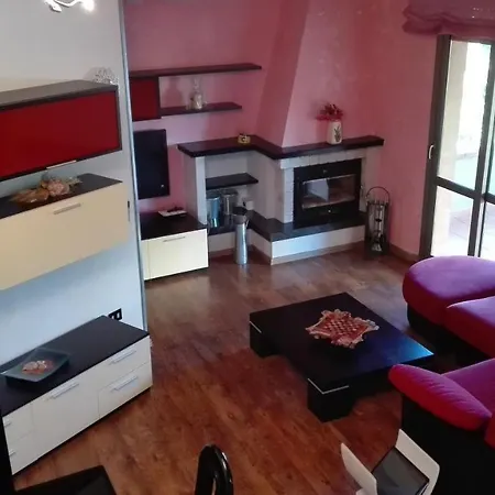 Duplex Ristrutturato Climatizzato Con Caminetto *